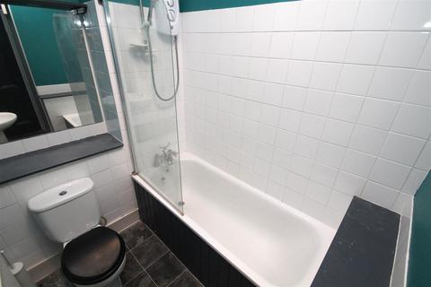 1 bedroom flat to rent, St. Catherines Road, Littlehampton