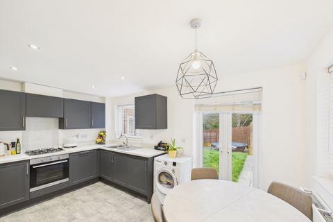 3 bedroom detached house for sale, Elm Road, Blaydon-On-Tyne, NE21