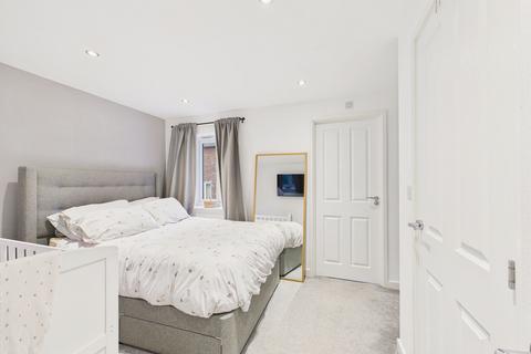 3 bedroom detached house for sale, Elm Road, Blaydon-On-Tyne, NE21