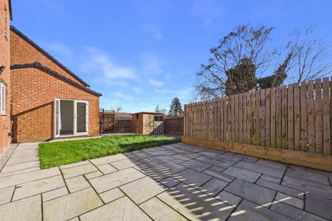 3 bedroom detached house for sale, Elm Road, Blaydon-On-Tyne, NE21