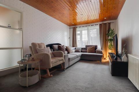 2 bedroom semi-detached bungalow for sale, Pentland Grove, Wakefield, West Yorkshire, WF2