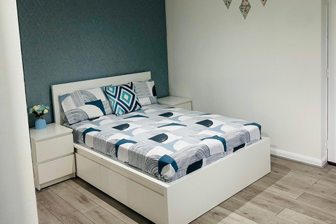 Studio to rent, Brendon Close, Harlington, Hayes, UB3 5NH