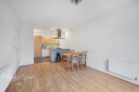 1 bedroom apartment for sale, Park View Court, Devons Road, London, E3