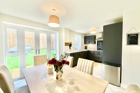 4 bedroom detached house for sale, Dowling Road, Uttoxeter ST14