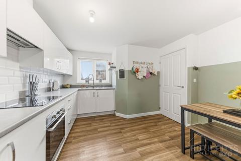 3 bedroom semi-detached house for sale, Pontefract WF9
