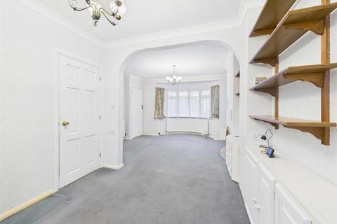 3 bedroom end of terrace house for sale, Selby Chase, Ruislip HA4