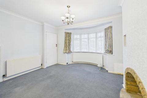 3 bedroom end of terrace house for sale, Selby Chase, Ruislip HA4