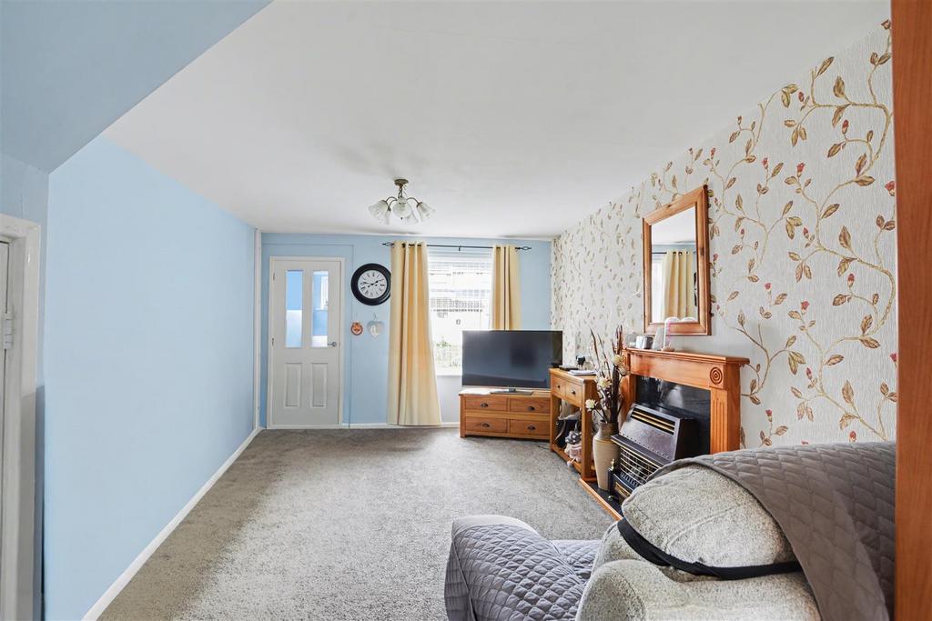 Lounge/Sitting Room