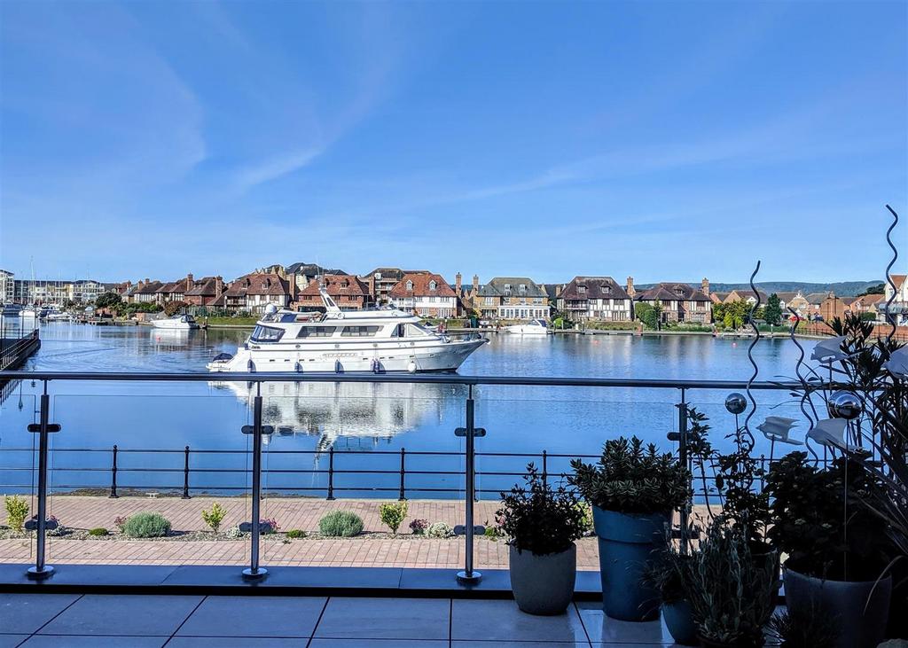 Water view kitchen terrace.jpg