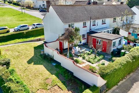 3 bedroom end of terrace house for sale, 81 Oakland Road, Newton Abbot, Devon TQ12 4EE