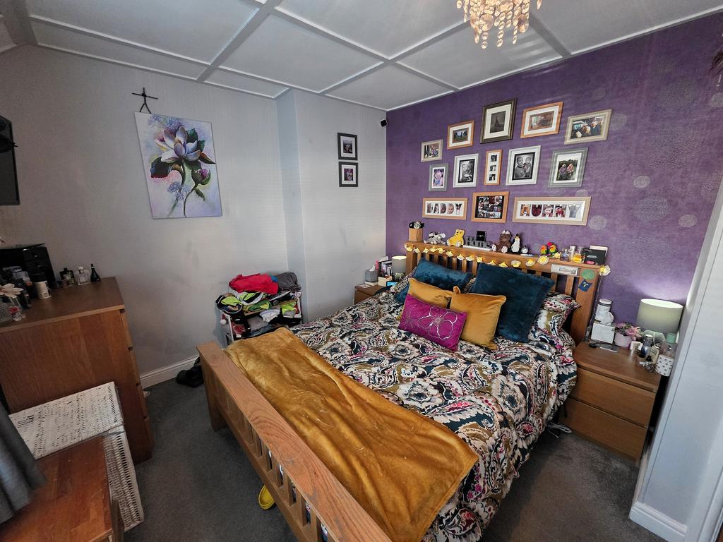 Main bedroom