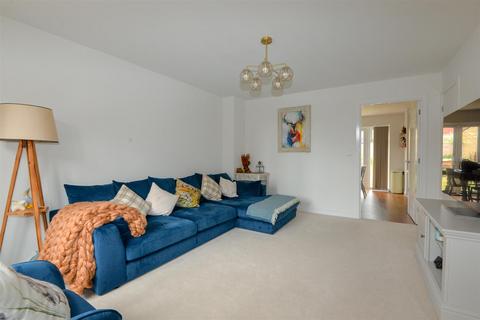 undefined, Dahlia Close, Bridgwater TA5