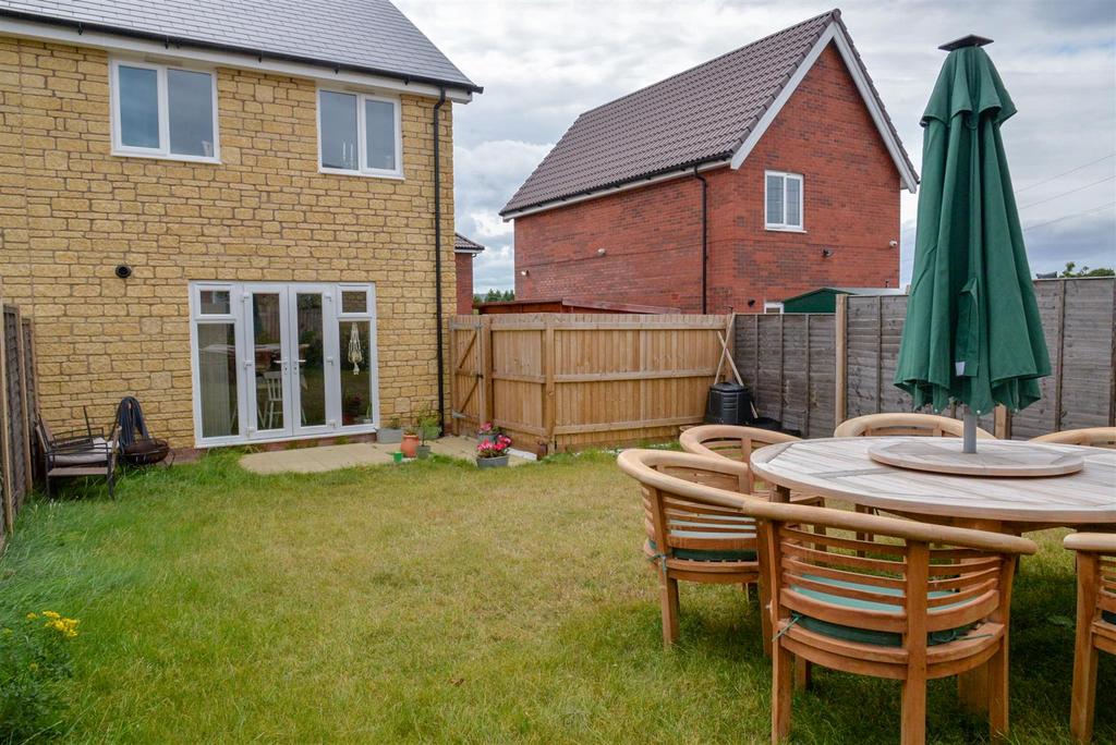 Rear Garden 4.jpg