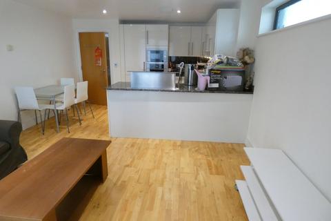 3 bedroom apartment to rent, Parkview Apartments Chrisp Street, London E14