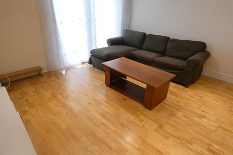 3 bedroom apartment to rent, Parkview Apartments Chrisp Street, London E14