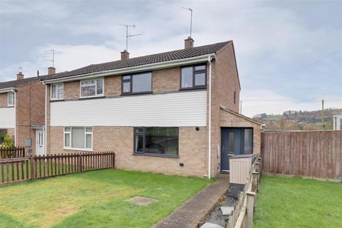 3 bedroom semi-detached house for sale - The Beagles, Cashes Green, Stroud
