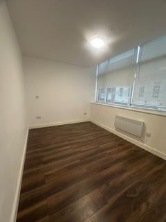 2 bedroom flat to rent, Long Street, Wigston LE18