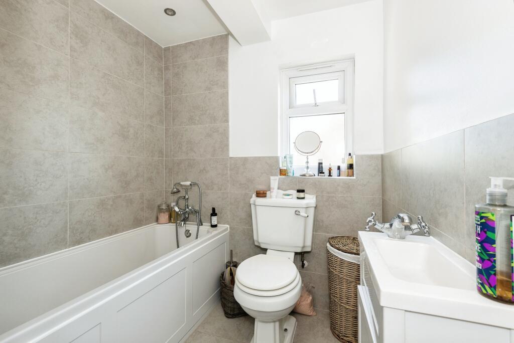 Bathroom.jpeg
