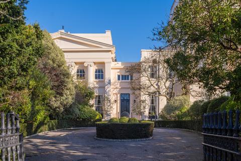 7 bedroom semi-detached house for sale, Regent's Park, London, NW1