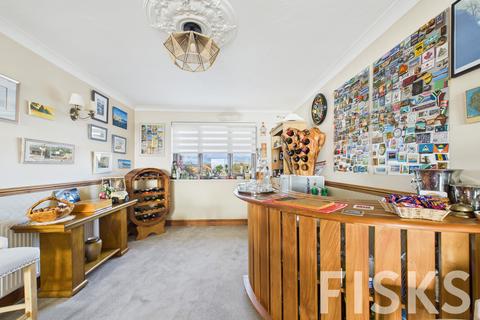 4 bedroom detached house for sale, Eastern Esplanade, Canvey Island, SS8