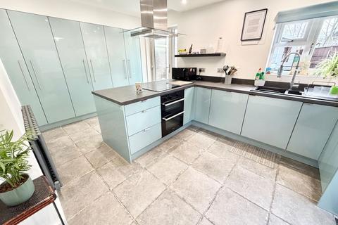 2 bedroom semi-detached house for sale, Charles Road, Brierley Hill DY5