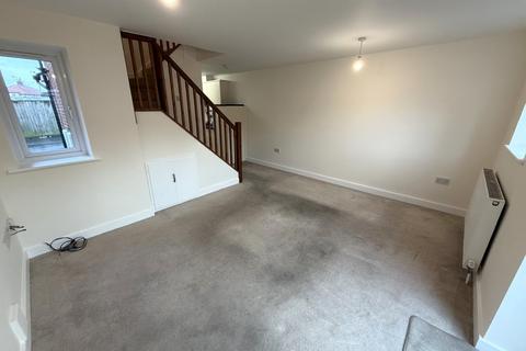 2 bedroom semi-detached house for sale, Milner Road, East Yorkshire YO16