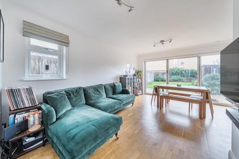 undefined, Douglas Road, Esher, KT10