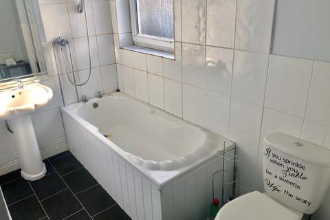 undefined, Avenue Road, Wath upon Dearne, Rotherham, S63