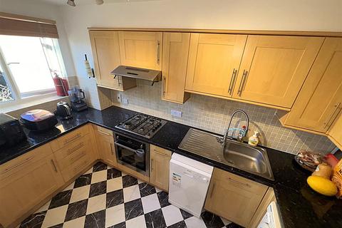 2 bedroom flat for sale, Kingsleigh Walk, Bromley