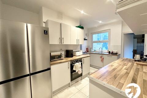 2 bedroom flat for sale, Algiers Road, London, SE13