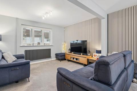 3 bedroom end of terrace house for sale, Herne Road, Bushey