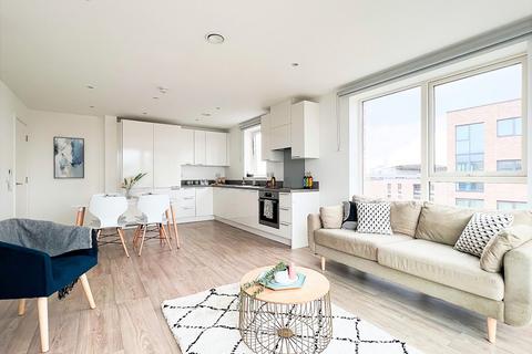 3 bedroom apartment to rent, Clippers Quay Salford M50
