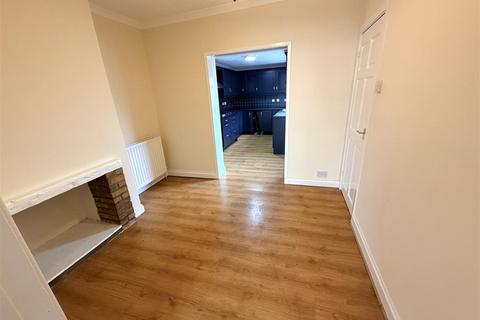 3 bedroom semi-detached house to rent, Oxford Road, Hartlepool
