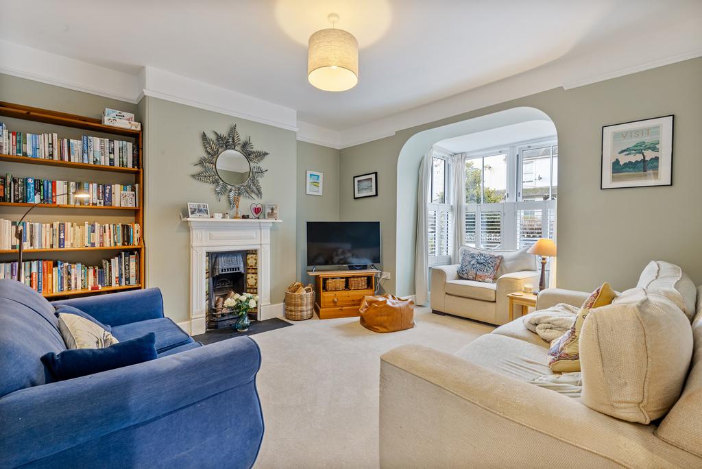 A08 - 18 Waverley Road Kingsbridge - 260112