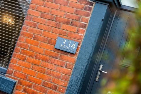 3 bedroom end of terrace house for sale, Blackburn Road, Egerton, Bolton, BL7