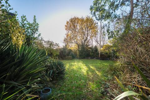 2 bedroom flat for sale, Mowbray Road, Crystal Palace, London, SE19