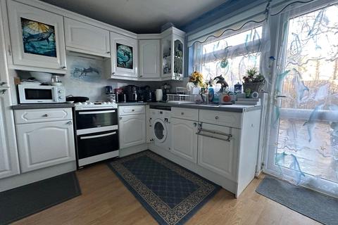 2 bedroom end of terrace house for sale, Sycamore Grove, London, SE6