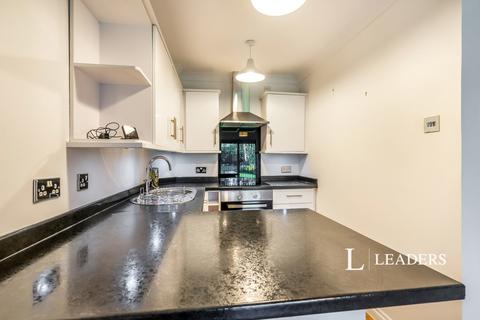1 bedroom flat to rent, Whyke Close, Chichester, West Sussex, PO19