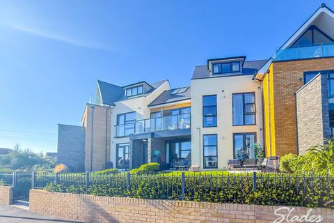 2 bedroom flat to rent, 2 Cellars Farm Road, Hengistbury Head, Southbourne