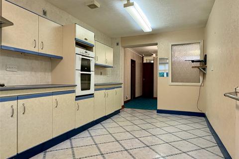 3 bedroom detached bungalow for sale, Kirklee Avenue, Chadderton, Oldham, Greater Manchester, OL9