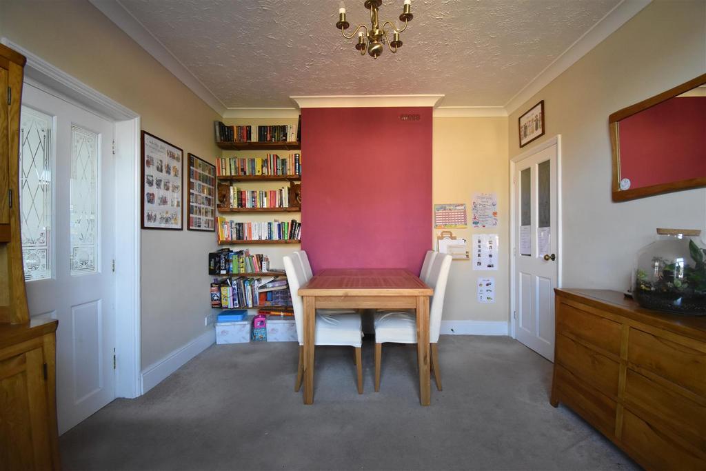 Dining Room.JPG