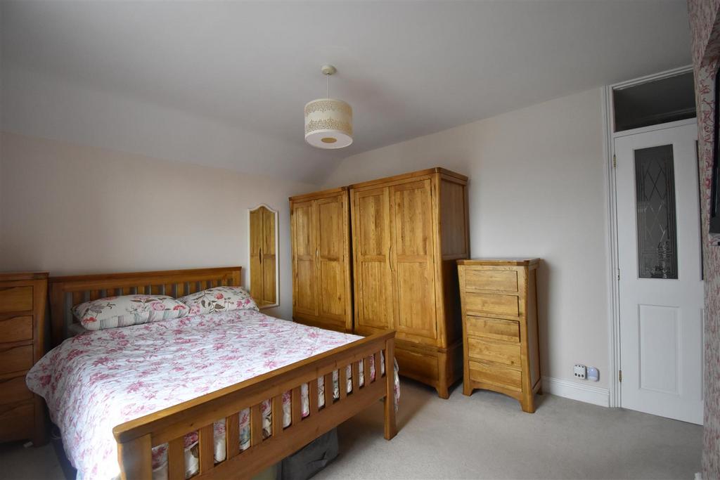 Bedroom 1a.JPG