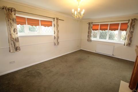 3 bedroom bungalow for sale, Yew Tree Close, Lutterworth LE17