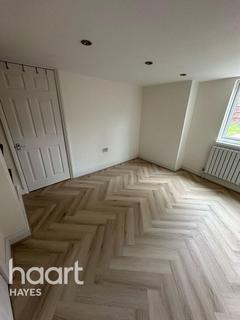 undefined, Regent Avenue, Uxbridge