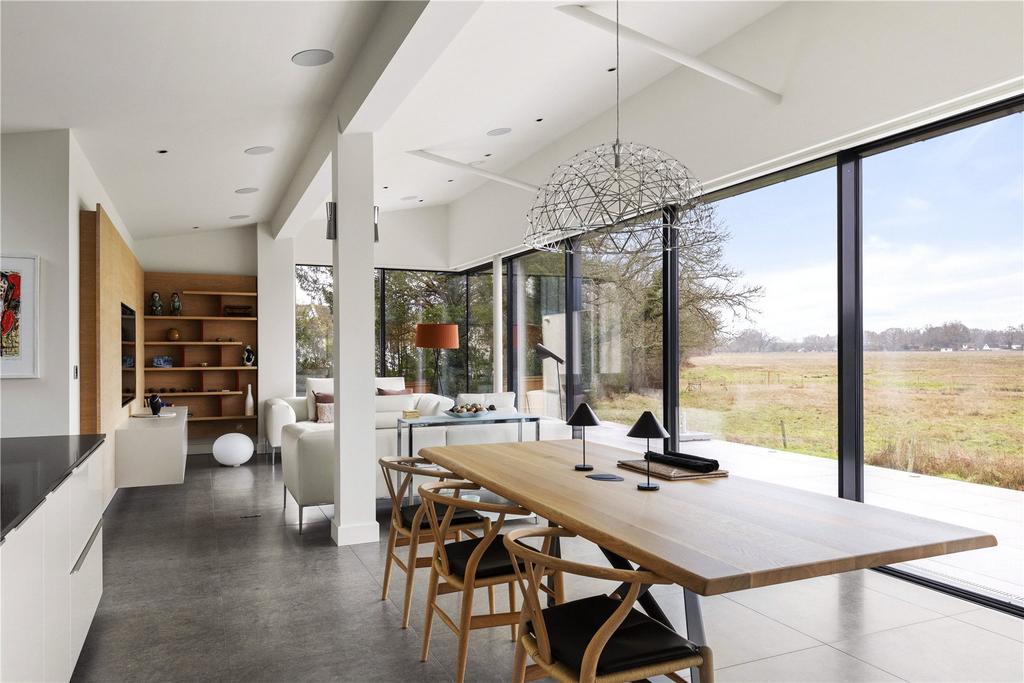Kitchen/Dining