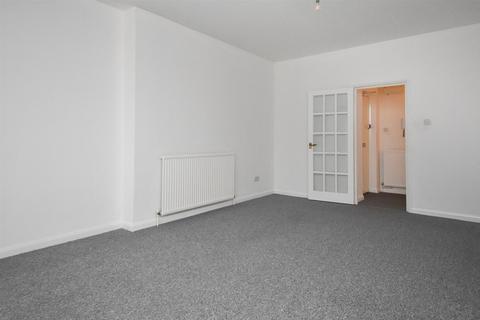 2 bedroom house to rent, Eversfield Place, St. Leonards-On-Sea TN37