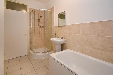 2 bedroom house to rent, Eversfield Place, St. Leonards-On-Sea TN37