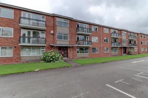2 bedroom flat to rent, Warwick Place, Leamington Spa