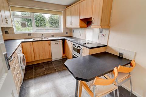 2 bedroom flat to rent, Warwick Place, Leamington Spa