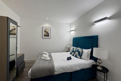 Studio to rent, Harlequin Avenue